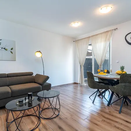 Apartman Argola *